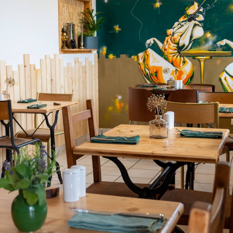 Colonel Popote - Fontaine des Éléphants - Château des Ducs de Savoie - Parc du Verney - restaurant BARBERAZ - Restaurant Chambery - restaurant CHAMBERY