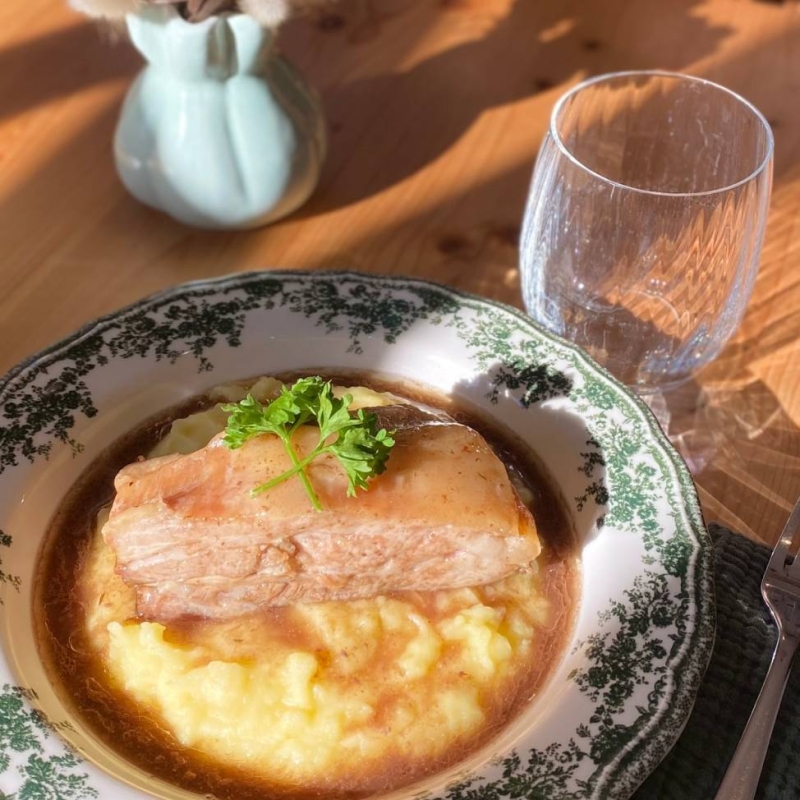 Colonel Popote - Fontaine des Éléphants - Château des Ducs de Savoie - Parc du Verney - restaurant BARBERAZ - Restaurant Chambery - bon restaurant BARBERAZ